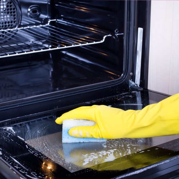 A Beginner’s Guide to Cleaning Your Oven