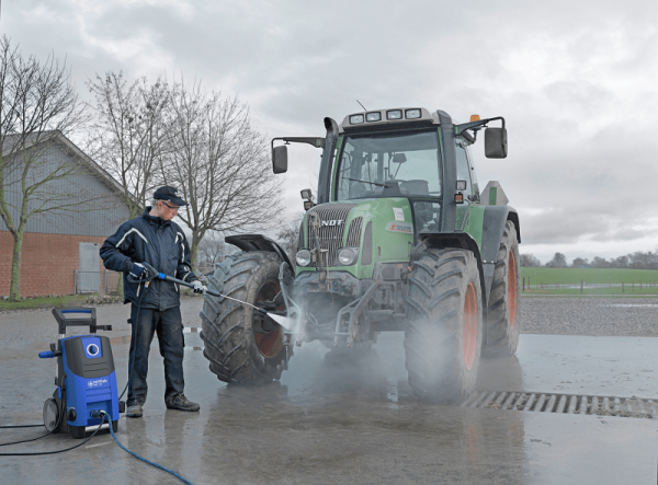 NILFISK PRESSURE WASHER