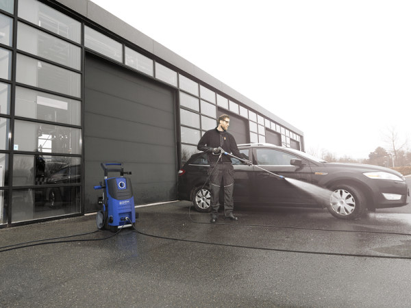 NILFISK PRESSURE WASHER