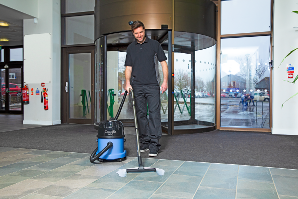 NUMATIC WBV370NX WET VACUUM